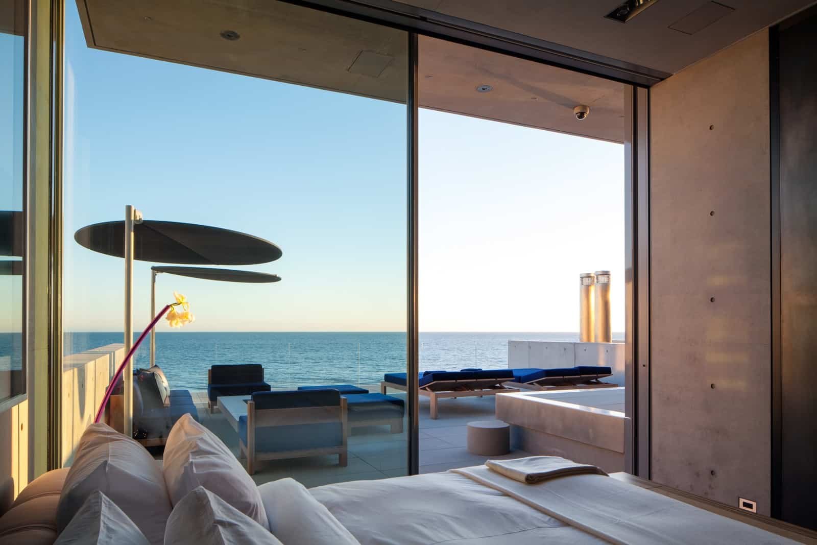 What Ye's Malibu property looked like before it was gutted; Part 2.(The Oppenheim Group) What Ye's Malibu property looked like before it was gutted; Part 2.(The Oppenheim Group)